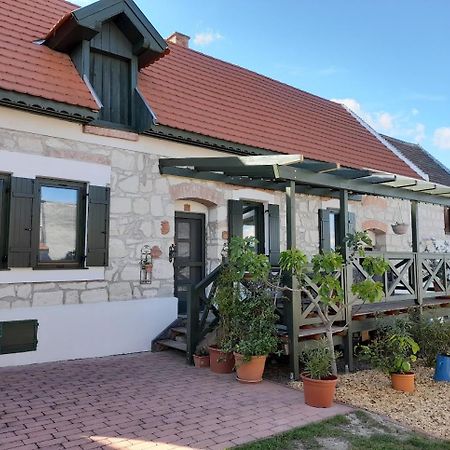 Kofejto Haza Villa Fertőrákos Dış mekan fotoğraf